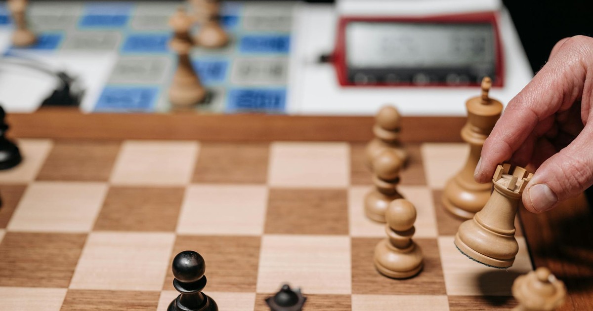 Sindarov’s Candidates Surge: Uzbek Prodigy Takes Commanding Lead, Eyes Historic World Title Clash